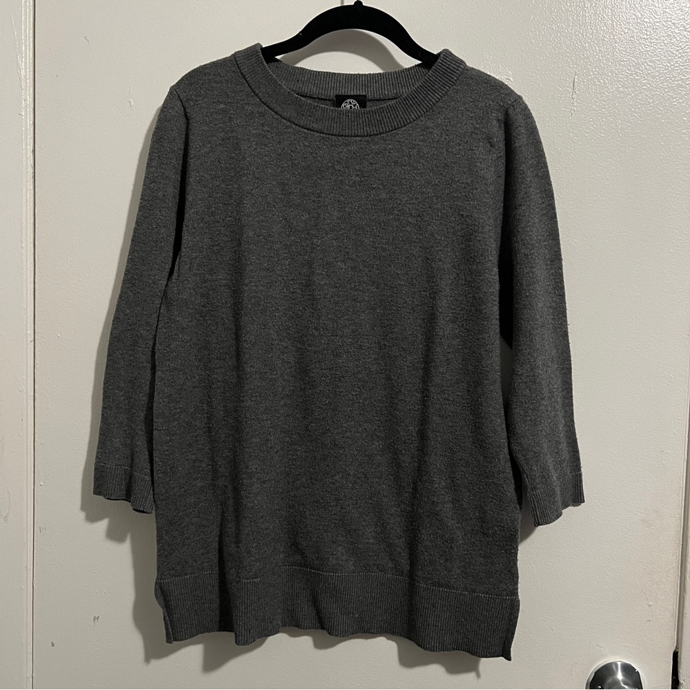 grey knit longsleeve